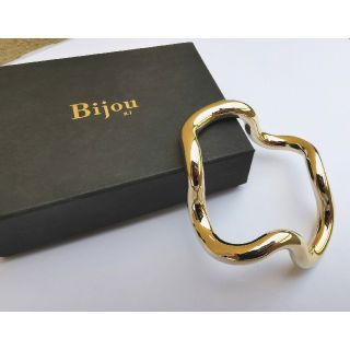 ビジューアールアイ(Bijou R.I)の新品 未使用 Bijou r.i メタル バングル ビジューアールアイ アメリ(ブレスレット/バングル)