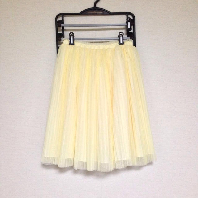 Ungrid(アングリッド)のイエローチュールスカート♪ レディースのスカート(ひざ丈スカート)の商品写真