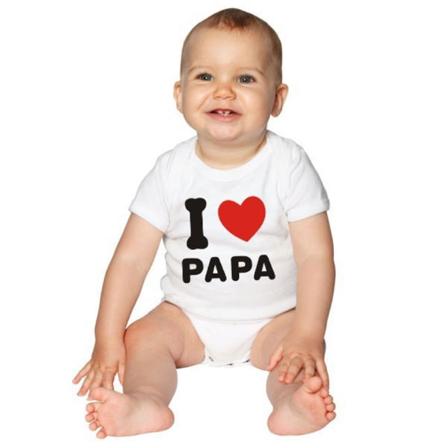 値下げ！ベビーロンパース I love papa 0〜3ヶ月 キッズ/ベビー/マタニティのベビー服(~85cm)(ロンパース)の商品写真