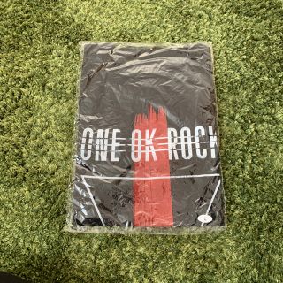 ワンオクロック(ONE OK ROCK)の新品未使用 ONE OK ROCK Tシャツ(Tシャツ/カットソー(半袖/袖なし))