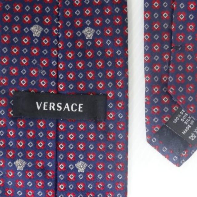 VERSACE(ヴェルサーチ)の★ヴェルサーチ★ＶＥＲＳＡＣＥ【メデューサロゴ＆花柄】高級ネクタイ★ メンズのファッション小物(ネクタイ)の商品写真