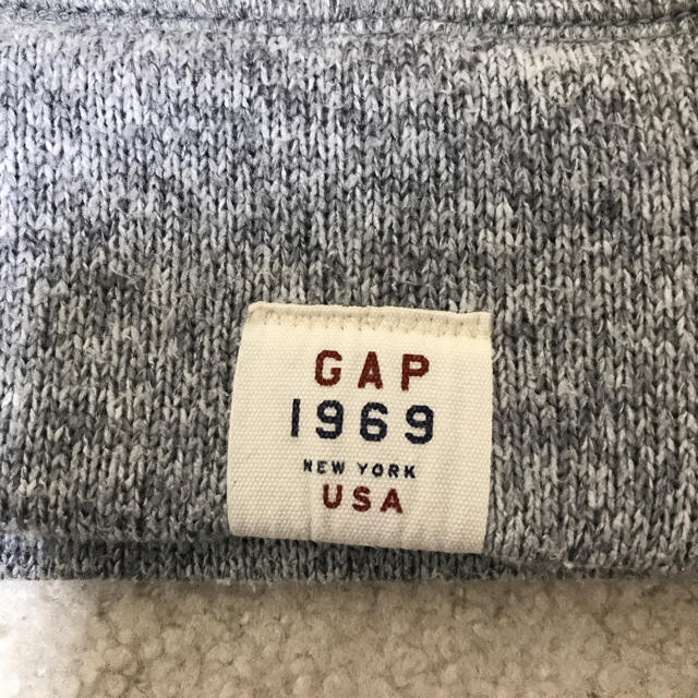 GAP Kids(ギャップキッズ)のGAP kids 杢グレー パーカー 130㎝ キッズ/ベビー/マタニティのキッズ服男の子用(90cm~)(ジャケット/上着)の商品写真