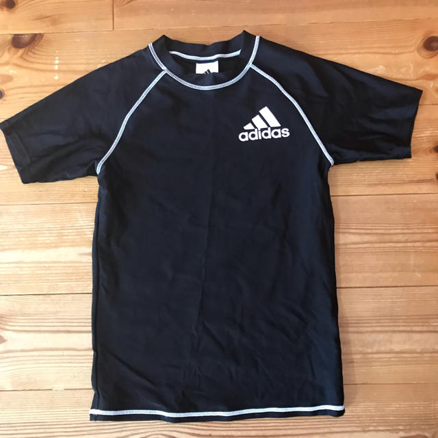 adidas(アディダス)のラッシュガード キッズ/ベビー/マタニティのキッズ服男の子用(90cm~)(水着)の商品写真