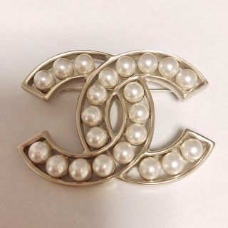 シャネル(CHANEL)のシャネル パールブローチ(ブローチ/コサージュ)