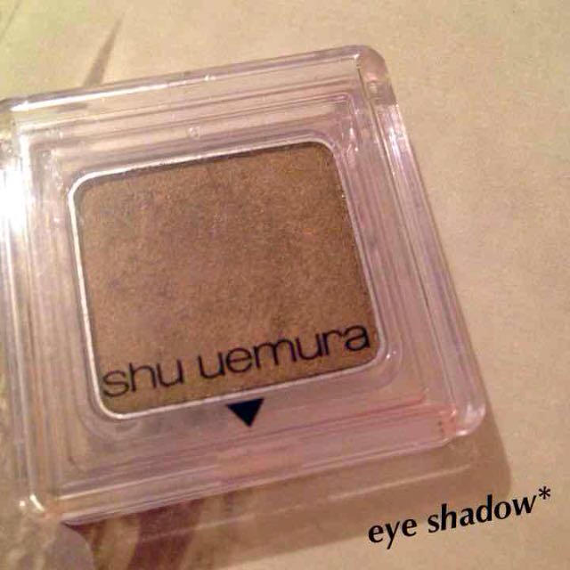 shu uemura(シュウウエムラ)のeye shadow* brown コスメ/美容のベースメイク/化粧品(アイシャドウ)の商品写真