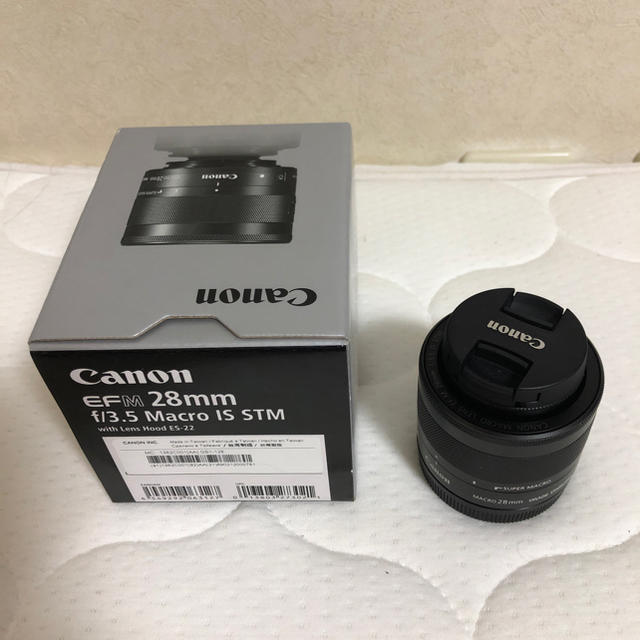 canon EF-M 28mm f/3.5 Macro IS STM