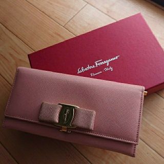 サルヴァトーレフェラガモ(Salvatore Ferragamo)のFerragamo長財布   みゆさま専用(財布)