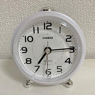 カシオ(CASIO)のCASIO 目覚まし時計 白(置時計)
