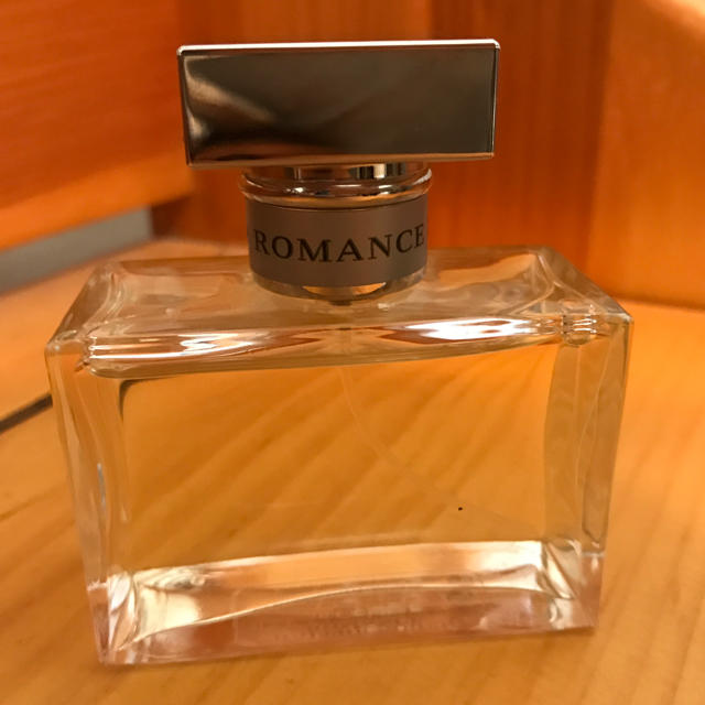 Ralph Lauren(ラルフローレン)のラルフローレン  ロマンス  50ml   コスメ/美容の香水(香水(女性用))の商品写真