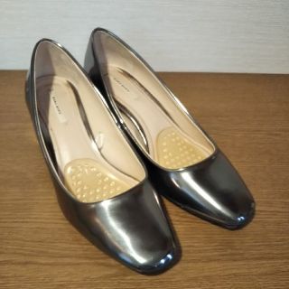 ザラ(ZARA)の【ZARA】スクエアトゥ パンプス 24.5cm 39 シルバー パーティー(ハイヒール/パンプス)