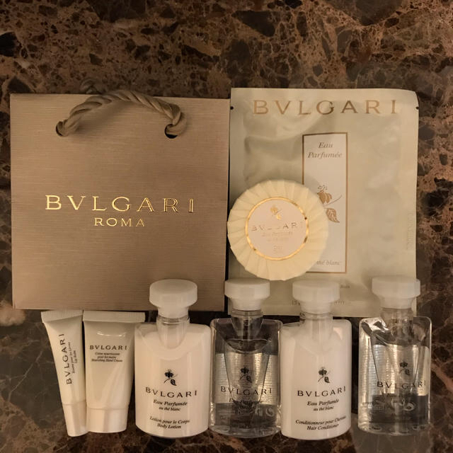 BVLGARI - BVLGARI ブルガリ オ・パフメオーテブランアメニティ 8点セットの通販 by しき's shop｜ブルガリならラクマ