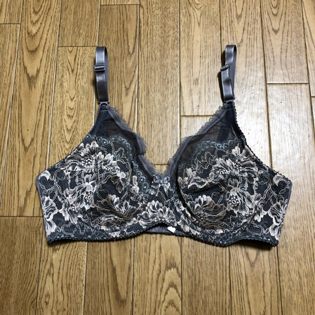 ダイアナ ブラジャーD70 - 下着 ダイアナ ブラジャーD70 - 下着