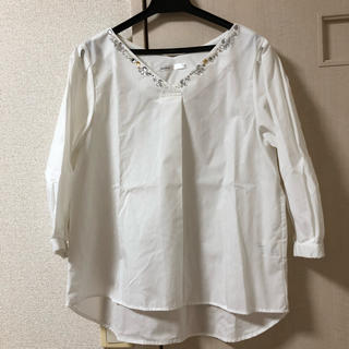 イッカ(ikka)のビジュー付きシャツ(シャツ/ブラウス(長袖/七分))