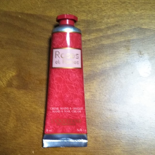 L'OCCITANE(ロクシタン)のロクシタンハンドクリーム コスメ/美容のボディケア(ハンドクリーム)の商品写真