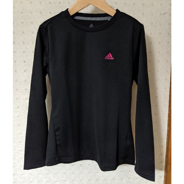 adidas(アディダス)の【さき様専用】adidas スポーツウェア　Tシャツ　黒 スポーツ/アウトドアのランニング(ウェア)の商品写真