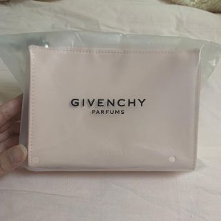 ジバンシィ(GIVENCHY)のGIVENCHY ポーチ(ポーチ)