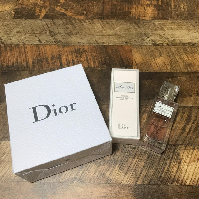 Dior(ディオール)のDIOR♡ヘアミスト コスメ/美容のヘアケア/スタイリング(ヘアウォーター/ヘアミスト)の商品写真