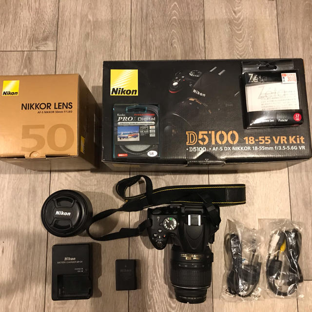 Nikon d5100 18-55 VR Kit  50mm f1.8G ニコンデジタル一眼