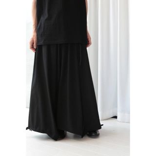 ヨウジヤマモト(Yohji Yamamoto)のヨウジヤマモト 18aw サルエルスカートパンツ(サルエルパンツ)