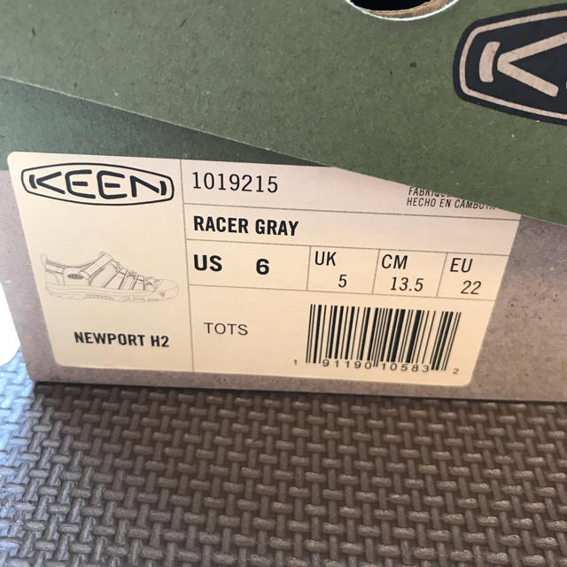 KEEN(キーン)のKEEN キッズサンダル キッズ/ベビー/マタニティのベビー靴/シューズ(~14cm)(サンダル)の商品写真