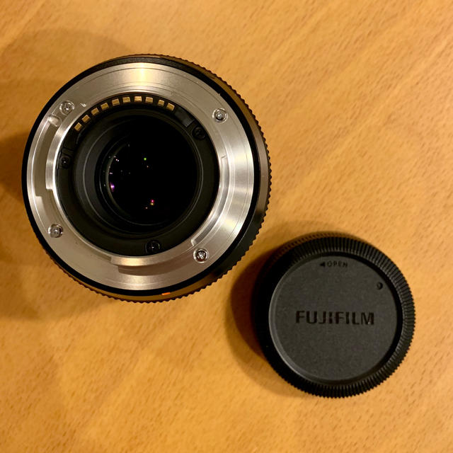 富士フイルム(フジフイルム)のXF35mmF1.4 R FUJIFILM Xマウント スマホ/家電/カメラのカメラ(レンズ(単焦点))の商品写真