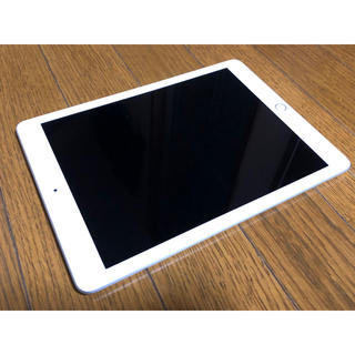 ☆新品☆ Apple iPad 2018 第６世代 Wi-Fi32GB シルバー