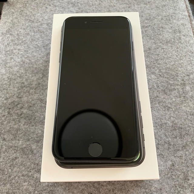 iPhone 7 Black 128GB SIMフリー