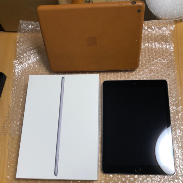 [美品] iPad 9.7 32GB（Apple Pencil対応）タブレット