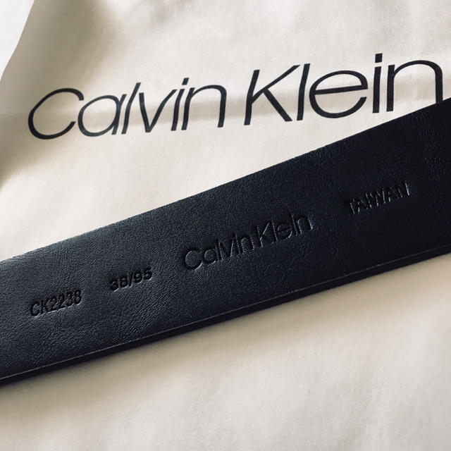 大人気★Calvin Klein CKロゴバックルメンズ厚め本革ブラウン色ベルト