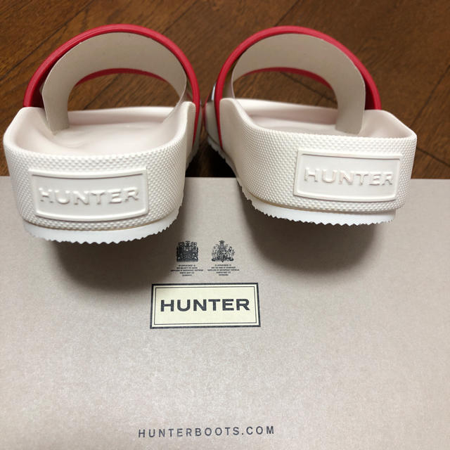 HUNTER(ハンター)のHUNTER ラバーサンダル White レディースの靴/シューズ(サンダル)の商品写真