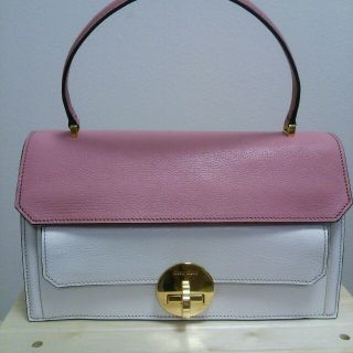 ミュウミュウ(miumiu)の新品本物マドラスバイカラーmiumiu(ハンドバッグ)