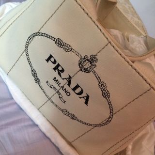 プラダ(PRADA)のPRADAカナパM 新品未使用♥︎(ハンドバッグ)