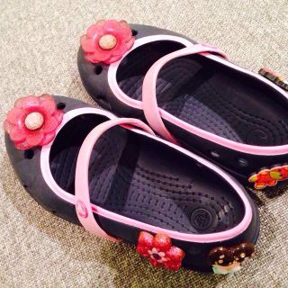 クロックス(crocs)のジビッツ5個つき！クロックスc9(サンダル)