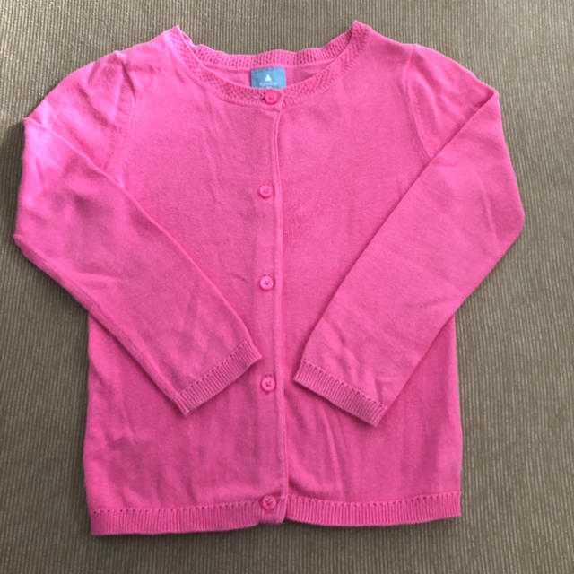 babyGAP(ベビーギャップ)のbabyGAP ピンク色 カーディガン110㎝ キッズ/ベビー/マタニティのキッズ服女の子用(90cm~)(カーディガン)の商品写真