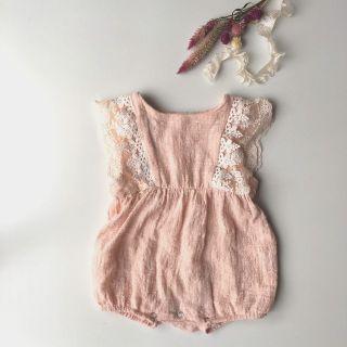 ベビーギャップ(babyGAP)の袖レースロンパース 80size(ロンパース)