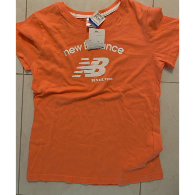 New Balance(ニューバランス)のnew balanceT shirt レディースのトップス(Tシャツ(半袖/袖なし))の商品写真