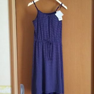 ユニクロ(UNIQLO)の【新品】ユニクロ ブラキャミワンピース(ひざ丈ワンピース)