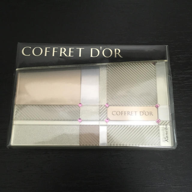 COFFRET D'OR(コフレドール)のコスメドール パクト用ケース（2016SS） コスメ/美容のベースメイク/化粧品(その他)の商品写真