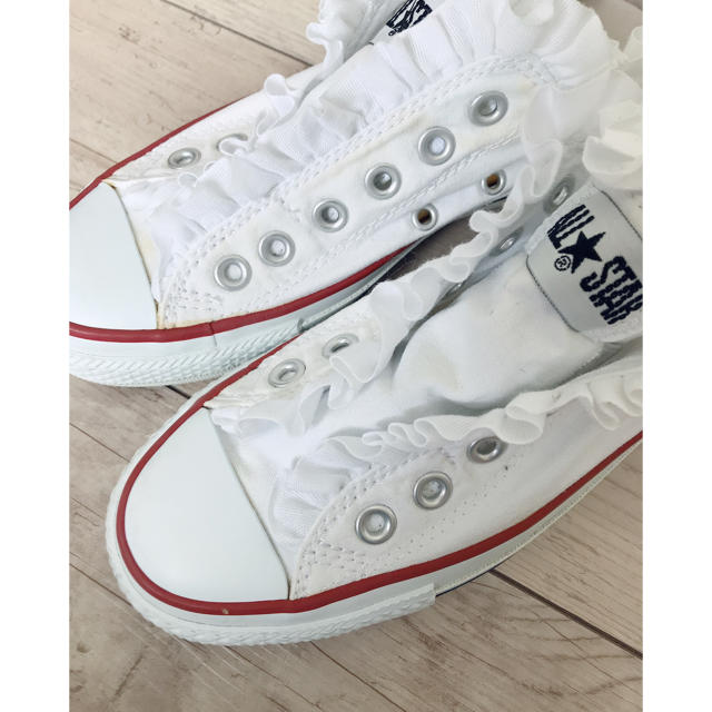 CONVERSE(コンバース)のコンバース フリルスリッポン 23.5 レディースの靴/シューズ(スニーカー)の商品写真