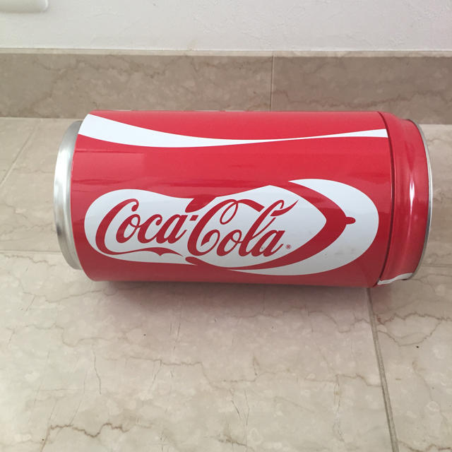 コカ・コーラ(コカコーラ)のコカ・コーラ  ハッピーサマー缶① エンタメ/ホビーのコレクション(ノベルティグッズ)の商品写真