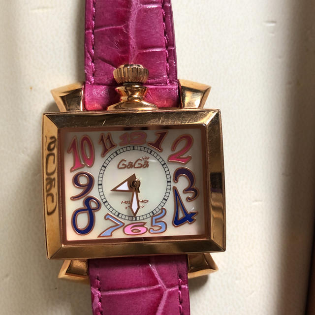 GaGa MILANO(ガガミラノ)のガガミラノ フーシャピンク クロコバンド レディースのファッション小物(腕時計)の商品写真