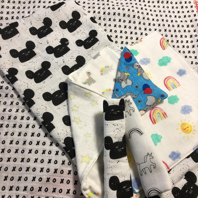 ランキング第1位 N♡N様☆オーダーご確認用 ベビーカー用 肩ベルトカバー ガーゼタオル 外出用品 ランキング第1位 N♡N様☆オーダーご確認用 ベビーカー用 肩ベルトカバー ガーゼタオル 外出用品