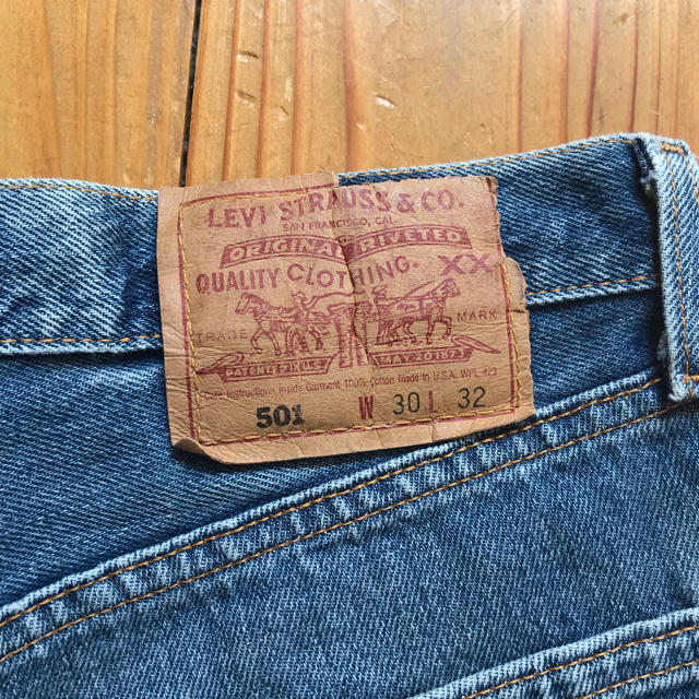 Levi's(リーバイス)のLevi's リーバイス デニムショートパンツ レディースのパンツ(デニム/ジーンズ)の商品写真