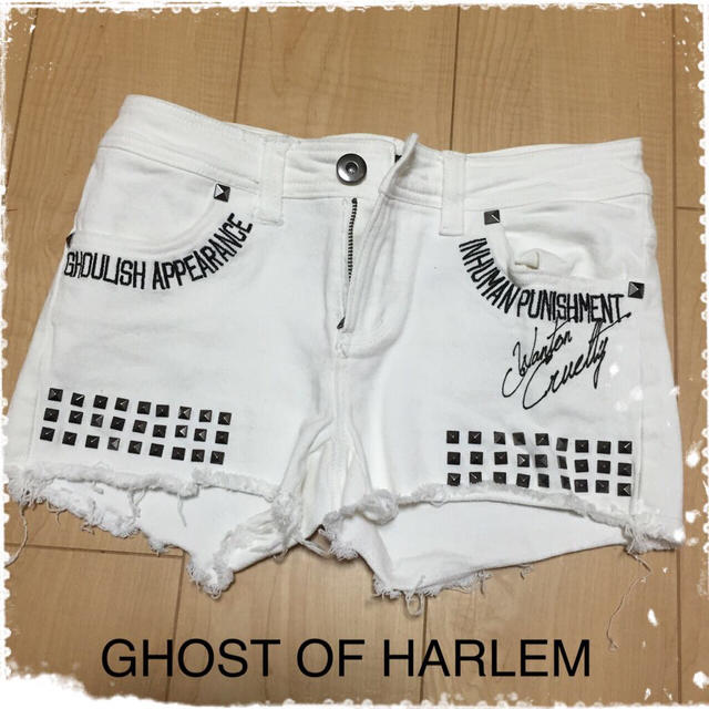 GHOST OF HARLEM(ゴーストオブハーレム)のGHOST OF HARLEM✝パンツ レディースのパンツ(ショートパンツ)の商品写真