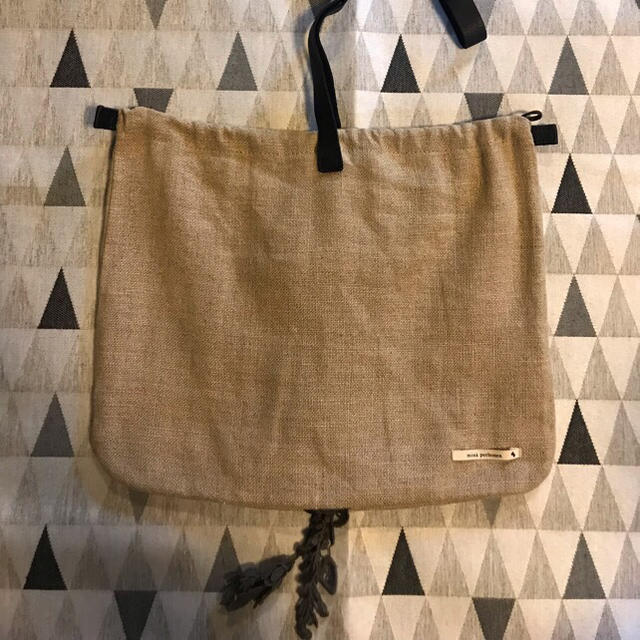 mina perhonen(ミナペルホネン)のミナペルホネン☻フォレストパレード 巾着バッグ レディースのバッグ(ショルダーバッグ)の商品写真
