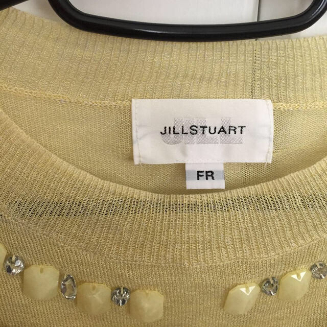 JILL by JILLSTUART(ジルバイジルスチュアート)の♡ジル♡肩かけ風ビジュートップス♡ レディースのトップス(カットソー(半袖/袖なし))の商品写真