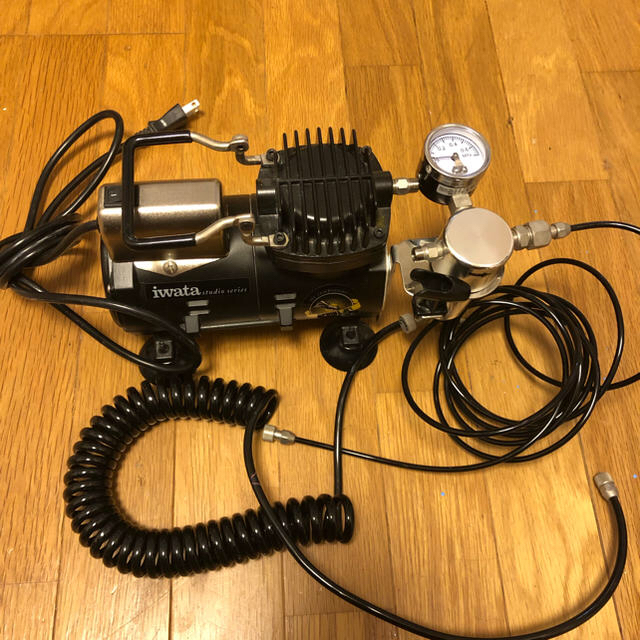アネスト岩田 コンプレッサー IS-800 アネスト岩田 コンプレッサー IS-800