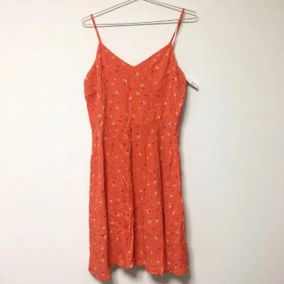 ギャップ(GAP)の新品♡GAP♡レトロな花柄リゾートワンピース ワンピ インスタ映え(ひざ丈ワンピース)