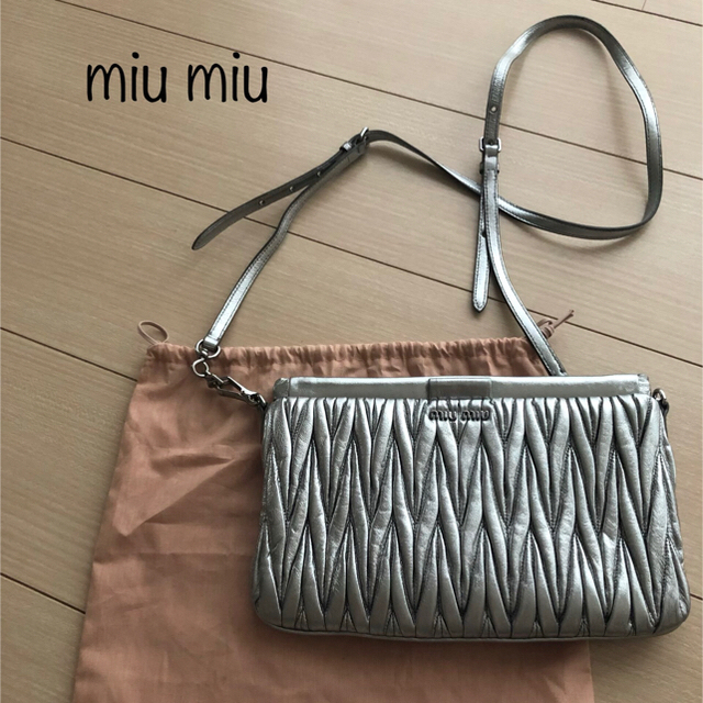 ⭐️ミュウミュウ MIU MIU マトラッセ 2wayショルダー クラッチ