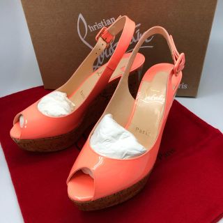 クリスチャンルブタン(Christian Louboutin)のChristian Louboutin エナメル ウエッジソールサンダル(新品)(サンダル)